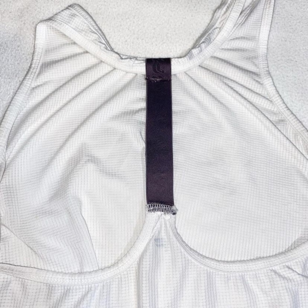 Fabletics Workout Top 🧘‍♀️never worn! - Picture 3 of 3